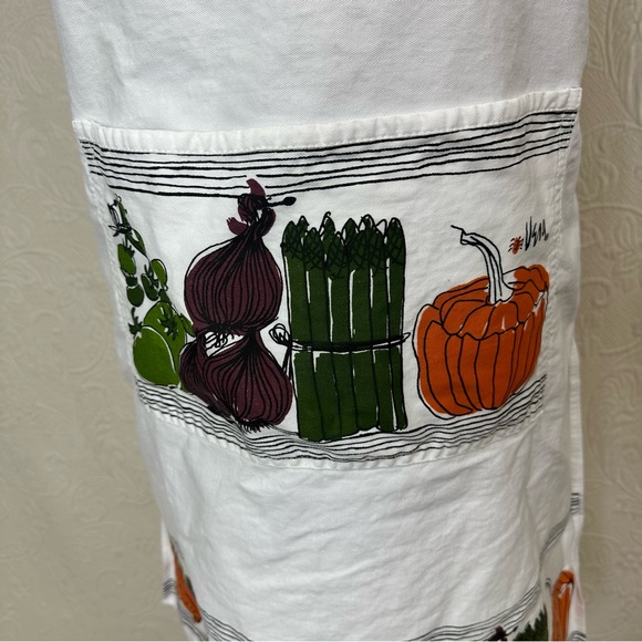 Vera Neumann x Bardwil Linens Cotton Vegetable Full Apron - Picture 4 of 11
